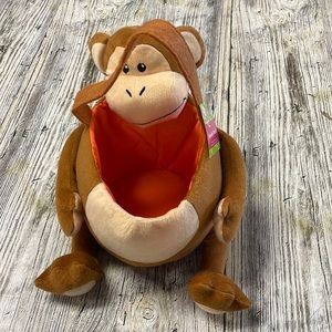 Nwt Adorable Soft Monkey Basket With Handle